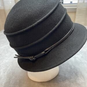 Galliano Sorbatti Cloche Hat Black 100% Wool Ribbed Gatsby Made in Italy